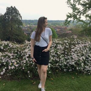 Meet your Posher, Annie